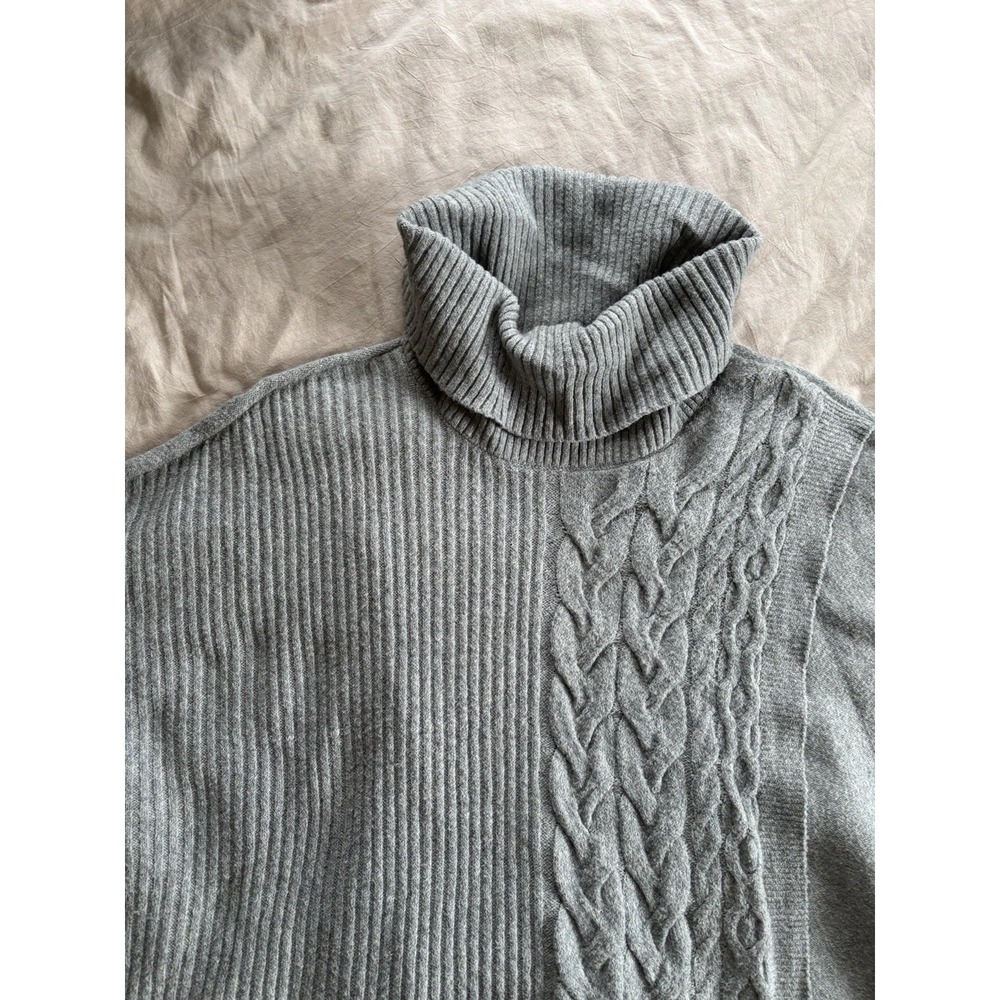 Simplyvera Vera Wang‎ Women's Gray Asymmetrical Sweater Cable Knit XL - Picture 3 of 14